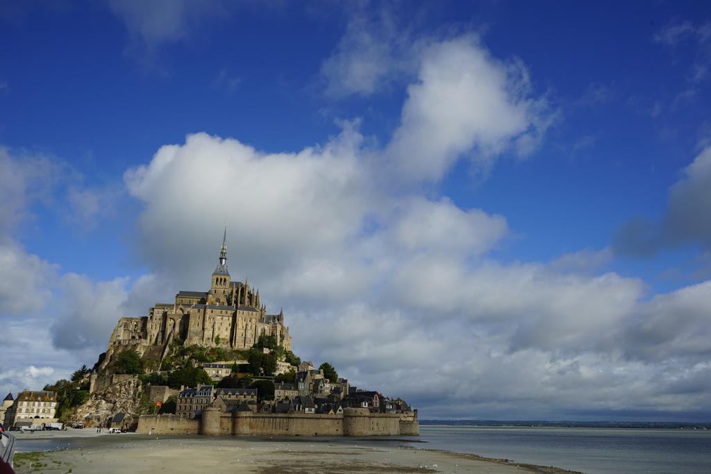 A L'Ombre Du Mont St Michel Hotel Huisnes-sur-Mer Exterior photo